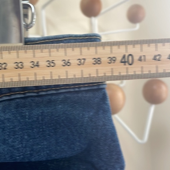 Everlane - The Way Home Cutoff Summer Denim Jean Shorts - Blue - 29 - Picture 4 of 10